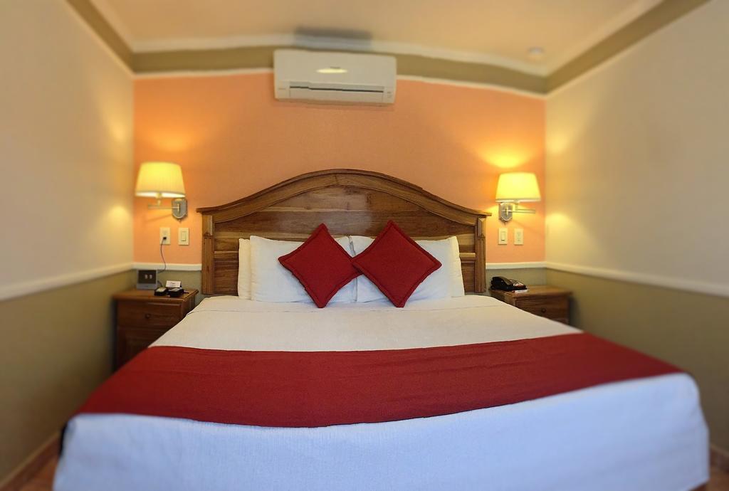 Prado Inn & Suites Сан Хосе Екстериор снимка