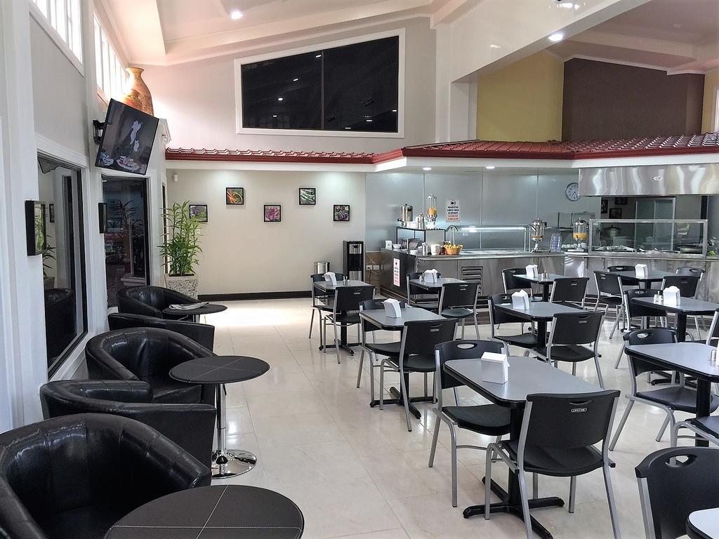 Prado Inn & Suites Сан Хосе Екстериор снимка