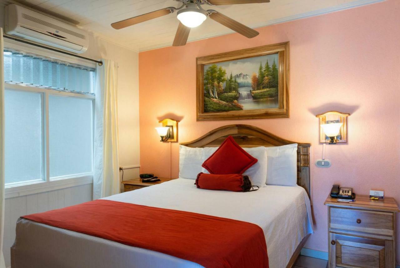 Prado Inn & Suites Сан Хосе Екстериор снимка